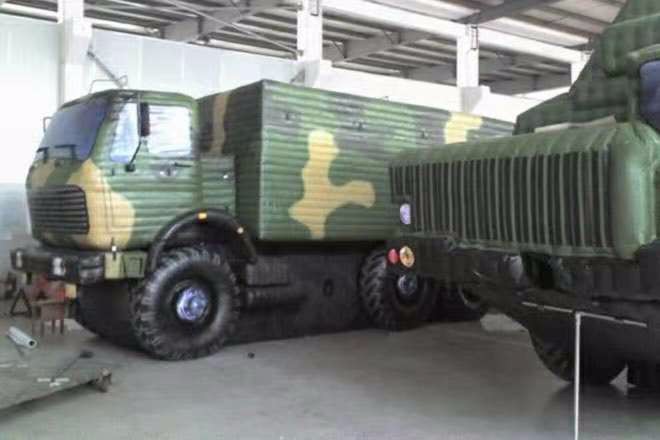 拉萨大型军事车